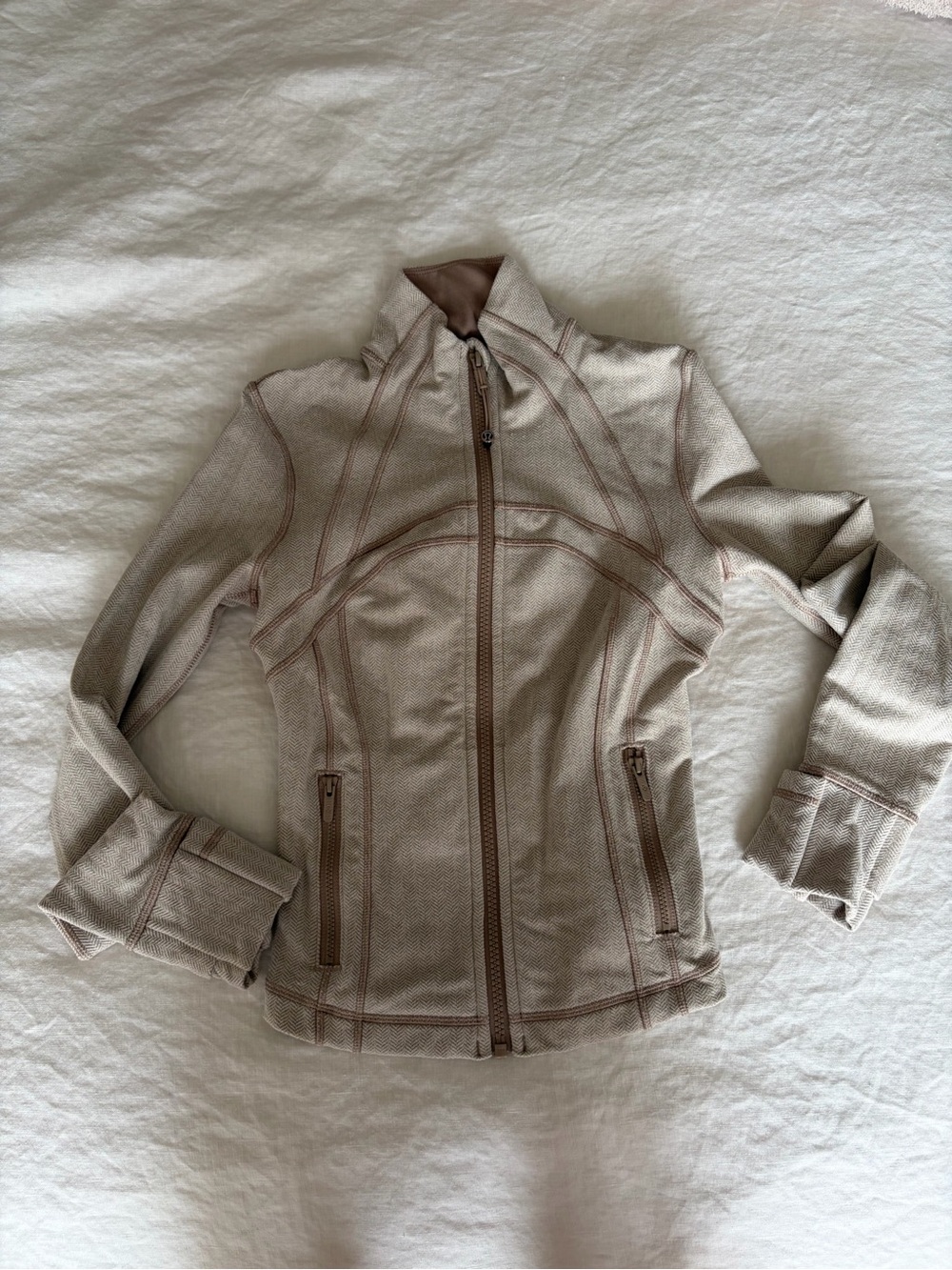 LULULEMON DEFINE CROPPED JACKET